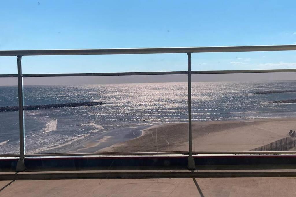 T2 Vue Mer, Premiere Ligne, Terrasse, Garage, Clim Apartment Palavas-les-Flots Exterior photo